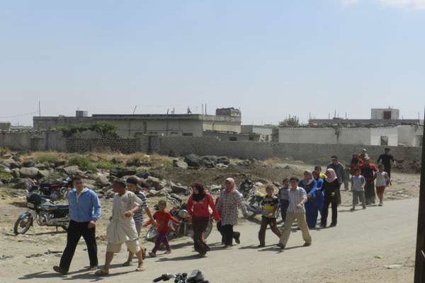 تركيا تغير سياستها وتطالب اللاجئين السوريين بالانتقال لداخل البلاد أو للمخيمات 