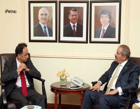 وزير الخارجية يستعرض مسيرة الاصلاح في الاردن مع مسؤول اوروبي