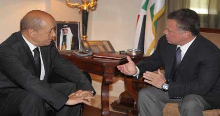 الملك يستقبل وزير الدفاع الفرنسي