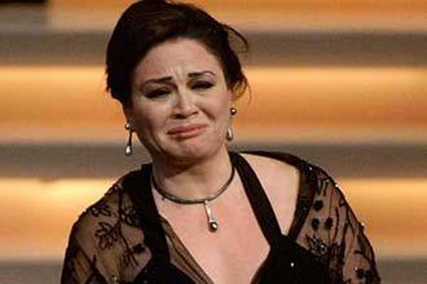 الهام شاهين ترفع دعوى لاغلاق قناة سلفية بسبب تعرضها لـ "اساءات" 