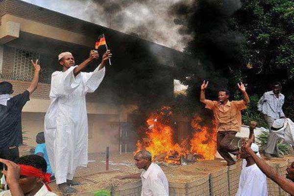 السودان يرفض طلب أمريكا إرسال مشاة بحرية لتأمين السفارة