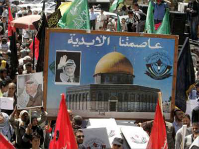 مئات الفلسطينيين يحيون ذكرى النكبة في رام الله 