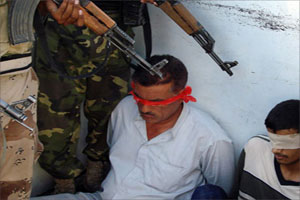 اعتقال 16 شخصا بينهم اثنان من القاعدة في العراق 