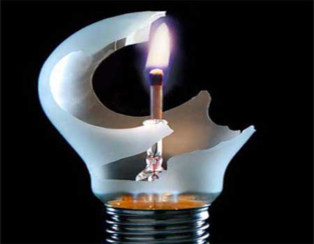 التيار الكهربائي يلحق اضرارا في الاجهزه الكهربائيه في المزار الجنوبي  