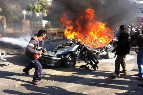 ثلاثة شهداء على الأقل وجرح إثنان أخرين في قصف سيارة مدنية برفح 