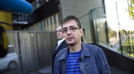 صحيفة أسبانية تهاجم المجلة الفرنسية صاحبة الرسوم المسيئة