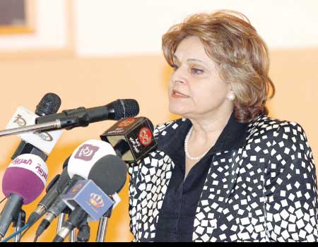 امين عام الاعلى للاشخاص المعوقين تتفقد عددا من جمعيات الجنوب  