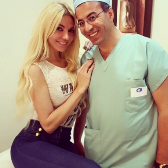 بالصورة - بعد وفاة فرح قصّاب بعملية تجميل.. كيف علّقت كلينك على حادثة نادر صعب؟ بالصورة - بعد وفاة فرح قصّاب بعملية تجميل.. كيف علّقت كلينك على حادثة نادر صعب؟