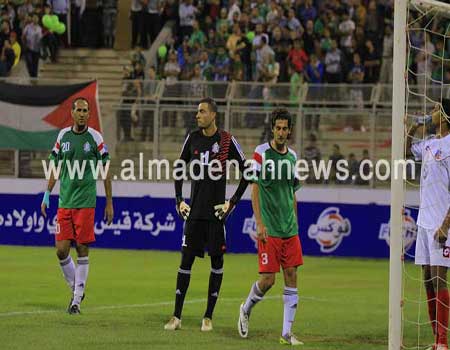 الوحدات يسقط امام الكويت بثلاثية نظيفة ويودع البطولة الآسيوية ( فيديو وصور ) الوحدات يسقط امام الكويت بثلاثية نظيفة ويودع البطولة الآسيوية ( فيديو وصور )