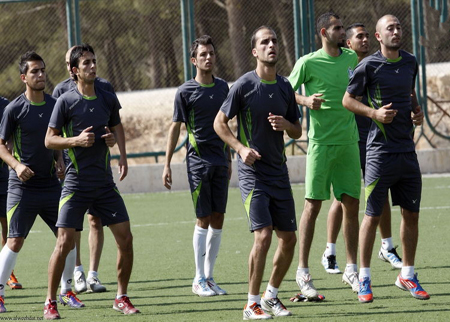 الياس يتماثل للشفاء و"العندليب" بحاجة الى الراحة الياس يتماثل للشفاء و"العندليب" بحاجة الى الراحة