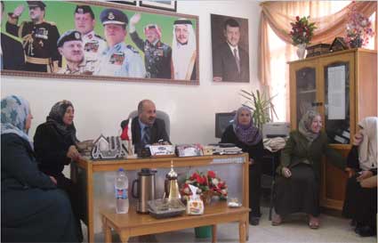 ورشة عمل حول جائز الملكة رانيا للمعلم المتميز في كفرخل ورشة عمل حول جائز الملكة رانيا للمعلم المتميز في كفرخل