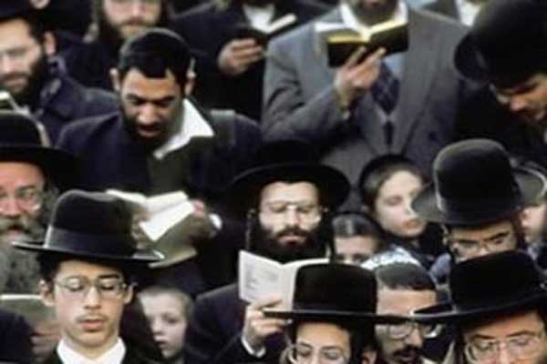 جماعة يهودية تدعو لاقتحام الأقصى يوم الثلاثاء.. وأداء شعائر تلمودية في باحاته