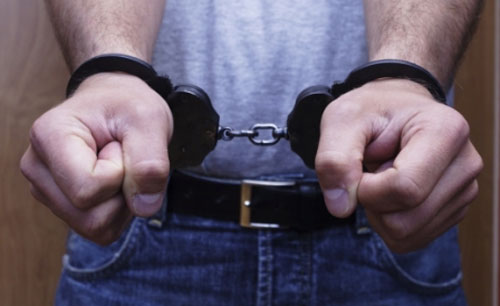 شجار بين عرسين ينتهى باعتقال 3 أشخاص ووفاة رابع شجار بين عرسين ينتهى باعتقال 3 أشخاص ووفاة رابع
