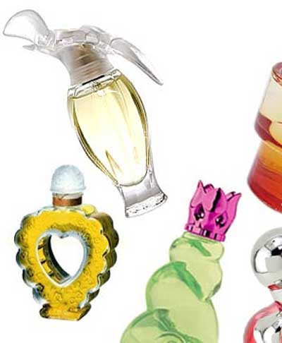 ضبط 520 عبوة عطور مخالفة للمواصفات في الطفيلة 