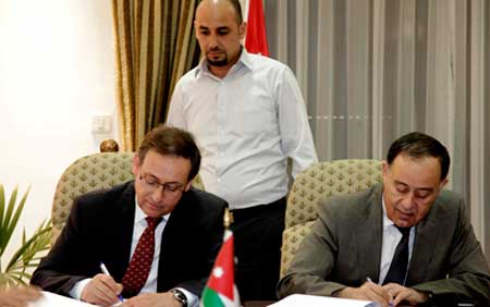 توقيع اتفاقية لإنشاء السدود والحفائر المائية في مناطق البادية