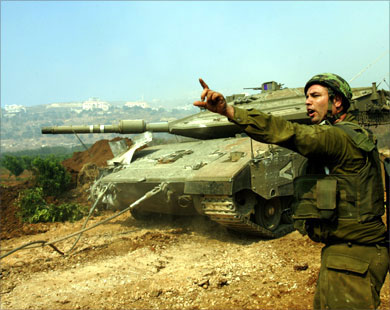  اصابة 8 جنود اسرائيليين في انقلاب دبابة بمنطقة الاغوار 