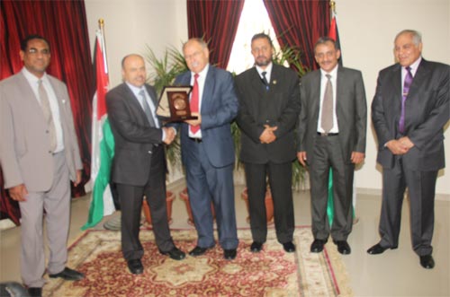 ابوعرابي يستقبل المستشار الثقافي اليمني ورئيس جامعة الحديده واليمن