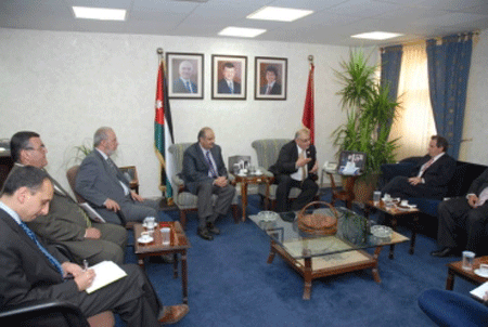 رئيس الجامعة الهاشمية والسفير الأميركي يبحثان التعاون المشترك 