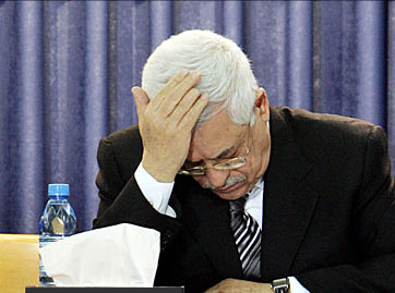 الرئيس عباس يرفض تمديد ولايته وتأجيل الانتخابات