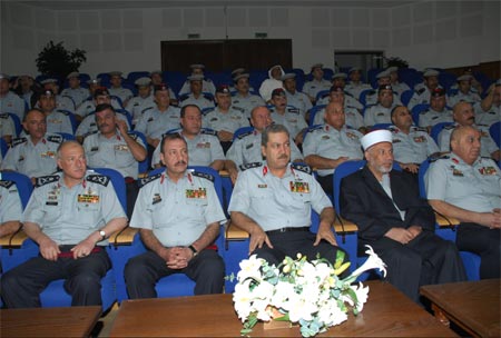 الدفاع المدني يسير بعثته للحج برعاية الكوفحي