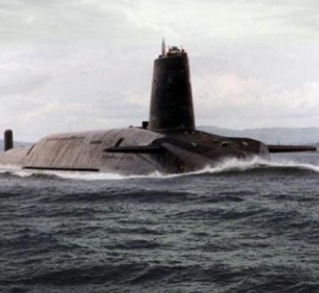 تصادم طراد وغواصة تعمل بالطاقة النووية في مناورة أمريكية