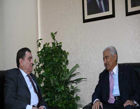 النسور يزور محكمة التمييز