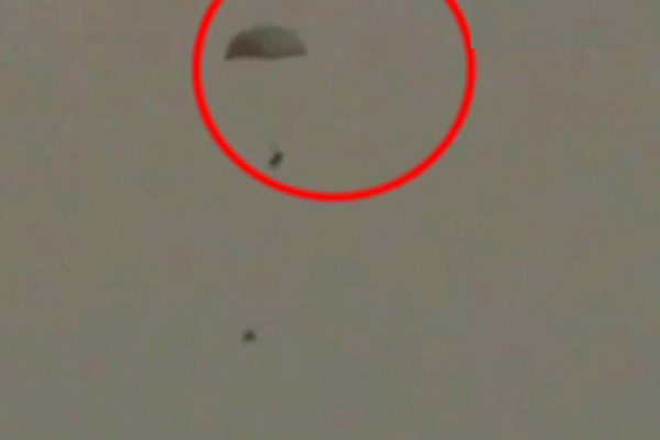 الجيش الحر يسقط طائرة سورية مقاتلة بإدلب