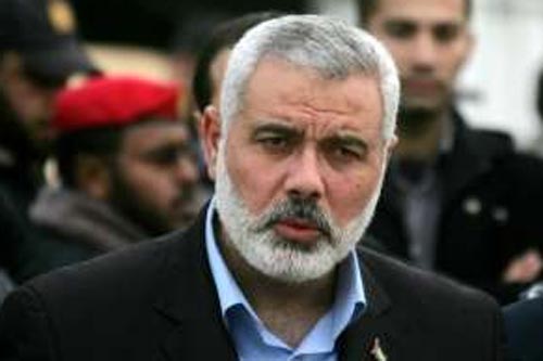 هنية يمنح نائبه كافة صلاحيات رئيس الحكومة ليتفرغ لقيادة "حماس" في غزة 