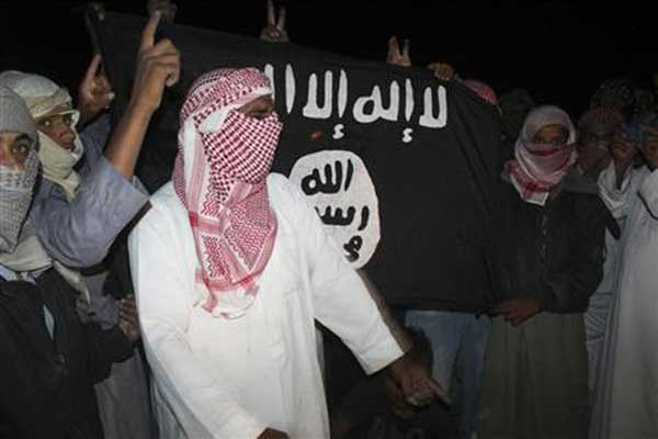 اسلاميون مصريون يتعهدون بالانتقام لقتلى أوقعتهم إسرائيل في غزة 
