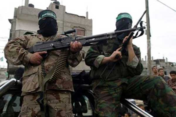 حماس تتعهد بخطف جنود إسرائيليين لتحرير الأسرى بعد عام من صفقة شاليط 