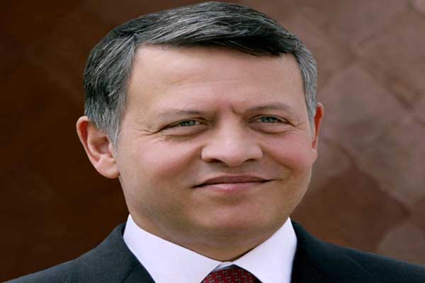 الملك يستقبل عددا من الشخصيات السياسية الملك يستقبل عددا من الشخصيات السياسية