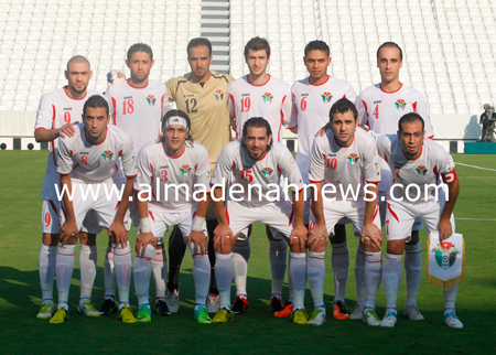 لاعبو المنتخب يؤكدون عزمهم على تعويض خسارة عمان