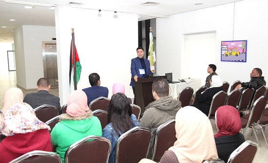 الجرائم الالكترونية ونشر التوعية محاضرة في جاليري راس العين