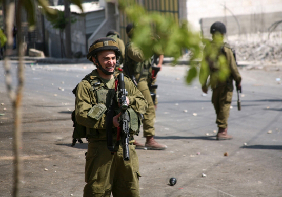 استشهاد فلسطيني واعتقال آخر في جنين .. ومستوطنون يقتحمون الاقصى استشهاد فلسطيني واعتقال آخر في جنين .. ومستوطنون يقتحمون الاقصى