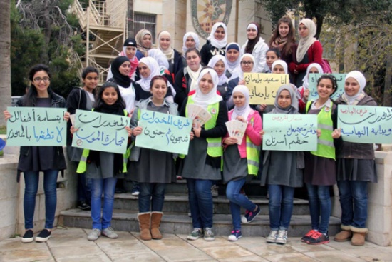 وفد من طالبات البلقاء الاسلامية يزور البلقاء التطبيقية