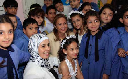 الأميرة عالية الطباع ترعى احتفالا بمدرسة صفية ام المؤمنين