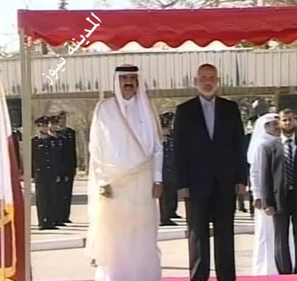 أمير قطر يصل غزة كأول زعيم عربي منذ الحصار ( تحديث و فيديو )