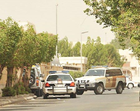 السعودية تطرد ثلاثة من موظفي القنصلية السورية في جدة السعودية تطرد ثلاثة من موظفي القنصلية السورية في جدة
