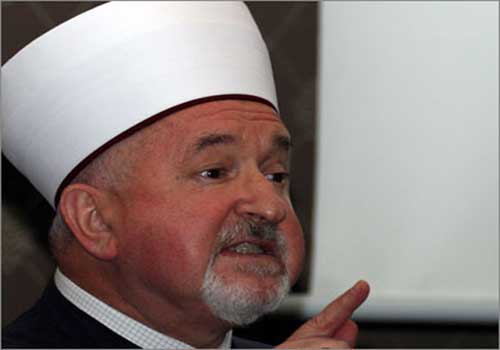 مفتي البوسنة يدعو المسلمين الى وقف التقاتل بينهم