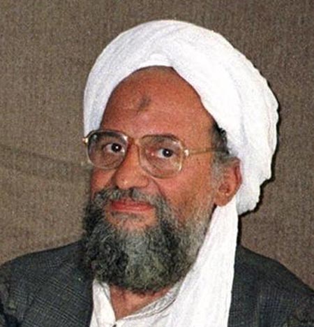 الظواهري يدعو الى "انجاز" الثورة في مصر