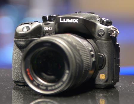 بانسونيك تقدم Lumix GH3 بانسونيك تقدم Lumix GH3