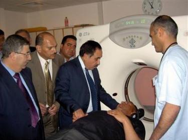 وزير الصحة لـ"المدينة": تفاجأت بالاهمال والتقصير في مستشفيات حكومية ولن نتردد في محاسبة المقصرين