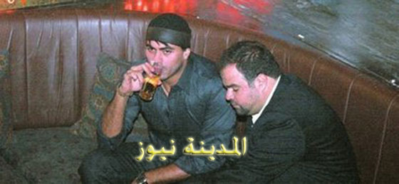 بالصور..الفنان المصري خالد سليم "سكران" في نادي ليلي ببيروت