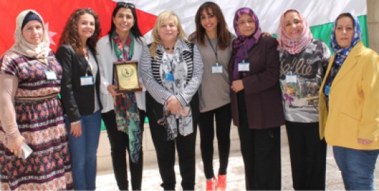 نادي المرأة يحتفل باليوم العالمي للمرأة نادي المرأة يحتفل باليوم العالمي للمرأة