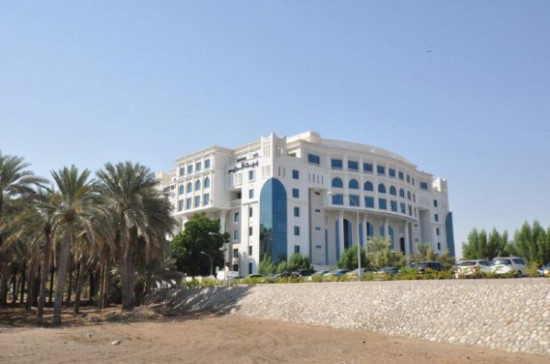 عُمان: السحب على 50 قطعة أرض تجارية