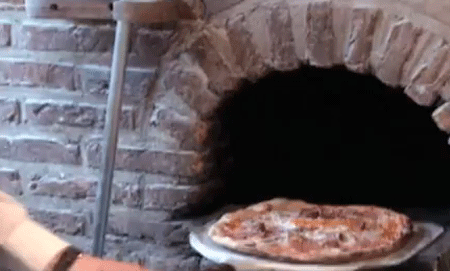 مطعم البيتزا