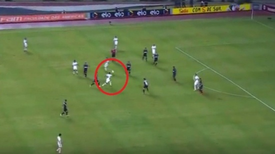 شاهد.. هدف برازيلي عالمي نادرا ما يتكرر