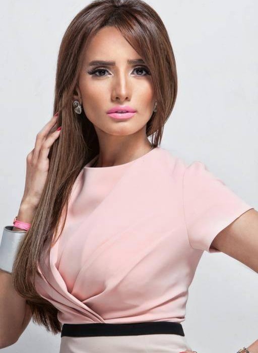 زينة في غرفة العمليات وطفلة ولدت على يدها! – بالصورة زينة في غرفة العمليات وطفلة ولدت على يدها! – بالصورة