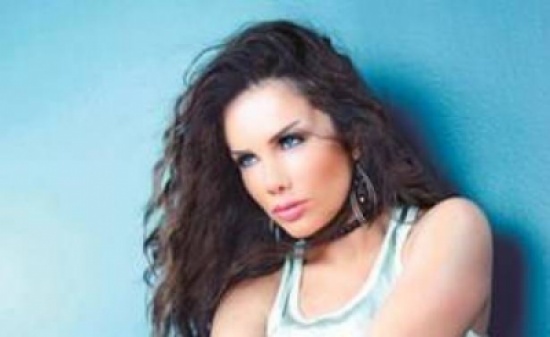 نيكول سابا تتهم أحد الفنانين بقلة الأدب! نيكول سابا تتهم أحد الفنانين بقلة الأدب!