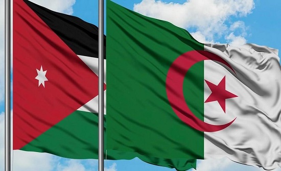 رحلة جوية للطلبة الراغبين باستكمال دراستهم بالجزائر الخميس رحلة جوية للطلبة الراغبين باستكمال دراستهم بالجزائر الخميس